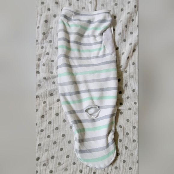 Aden + Anais Easy Wrap Swaddle 0-3 months - Picture 4 of 5